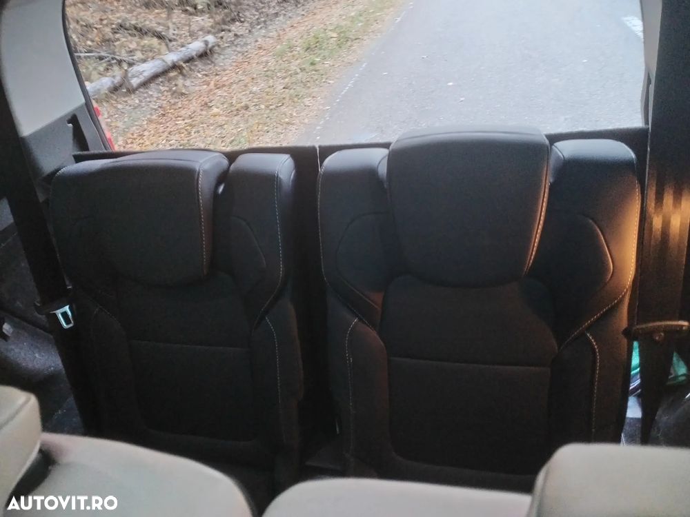 Renault Grand Scenic BLUE dCi 150 EDC BOSE EDITION - 17