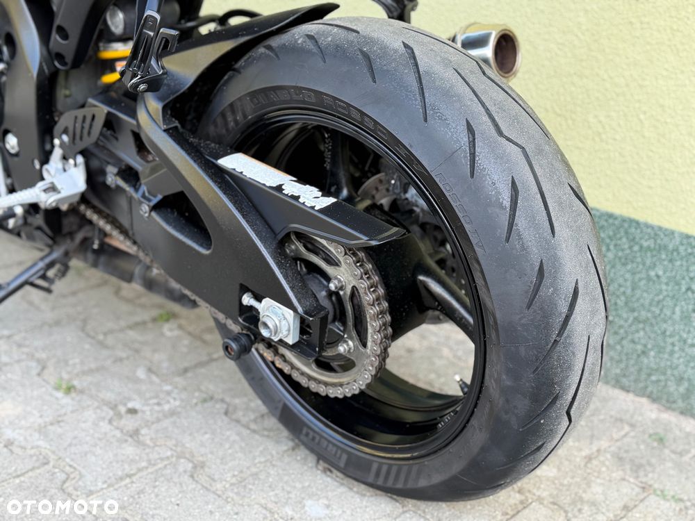 Suzuki GSX-R - 22