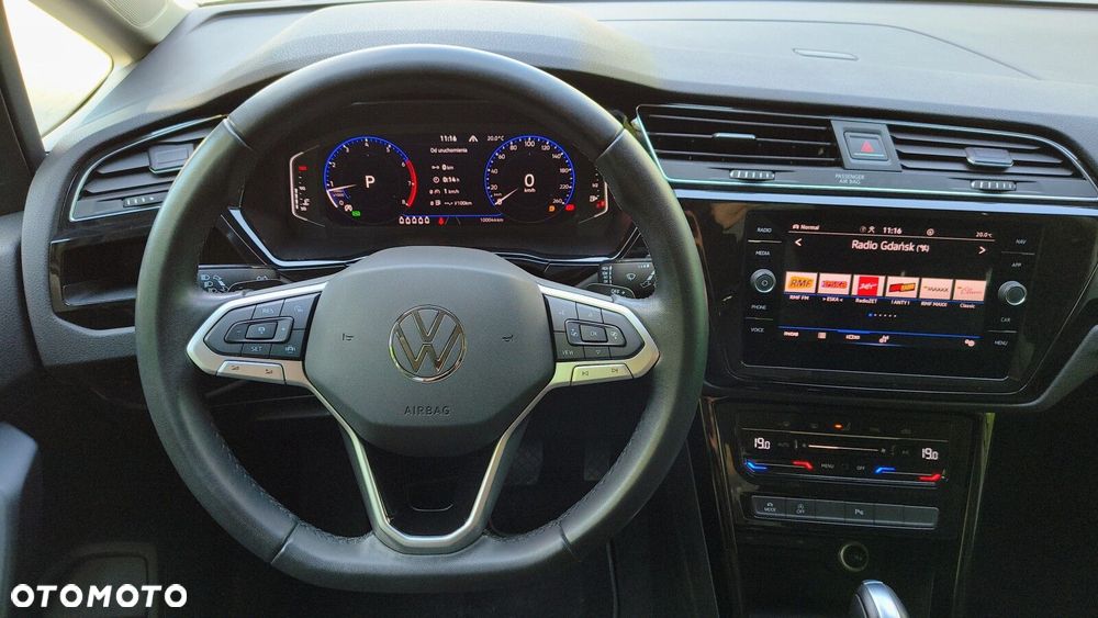Volkswagen Touran - 14