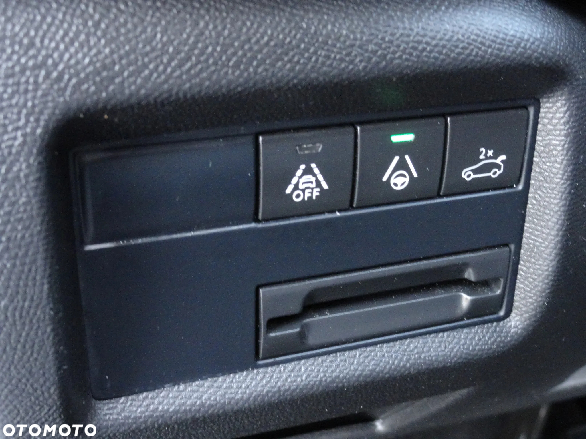 Citroën C5 Aircross 1.6 PureTech Shine EAT8 - 22