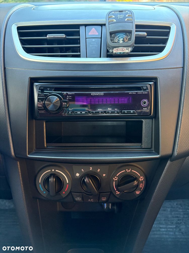 Suzuki Swift 1.2 Club - 8