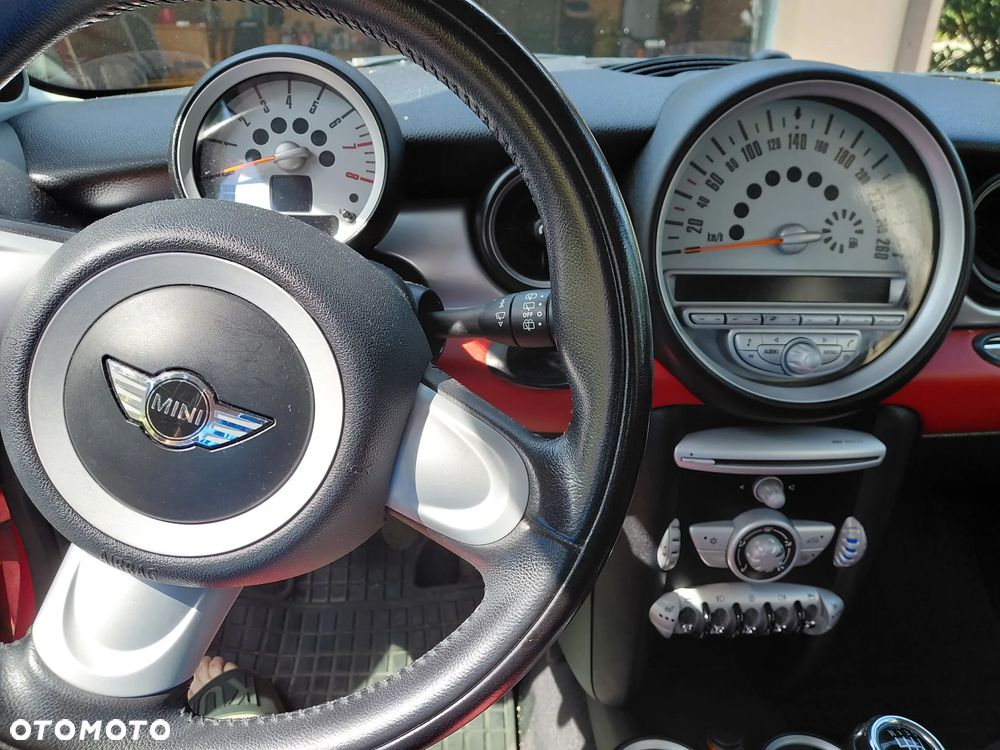 MINI Cooper Standard - 10