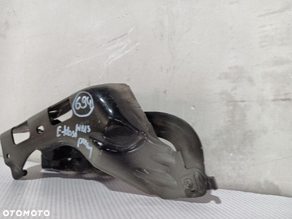 ZAWIAS MASKI PRAWY MERCEDES E KLASA W213 A2138800228 - 2