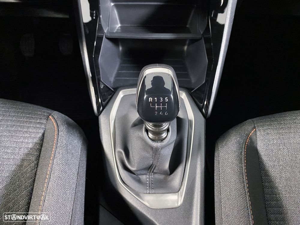 Peugeot 2008 1.2 Style - 14