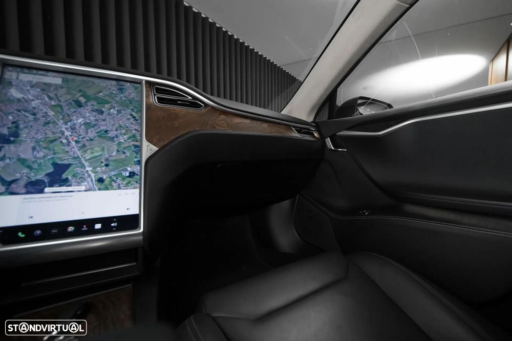 Tesla Model S 100D - 11