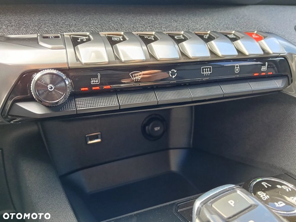 Peugeot 3008 1.6 BlueHDi Crossway S&S EAT6 - 20