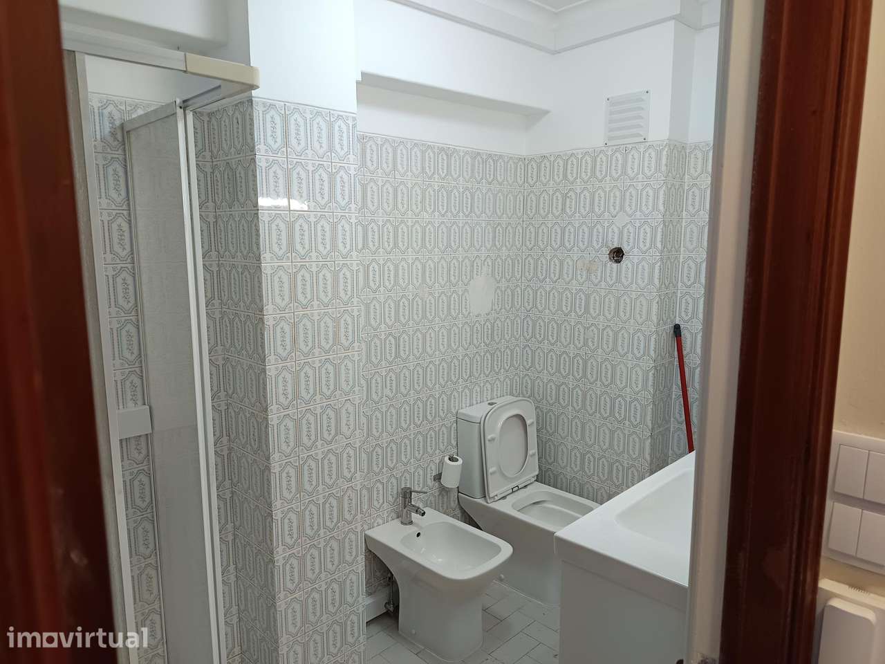Apartamento T0 (por detrás do Continente de Serpa Pinto) - Grande imagem: 3/5