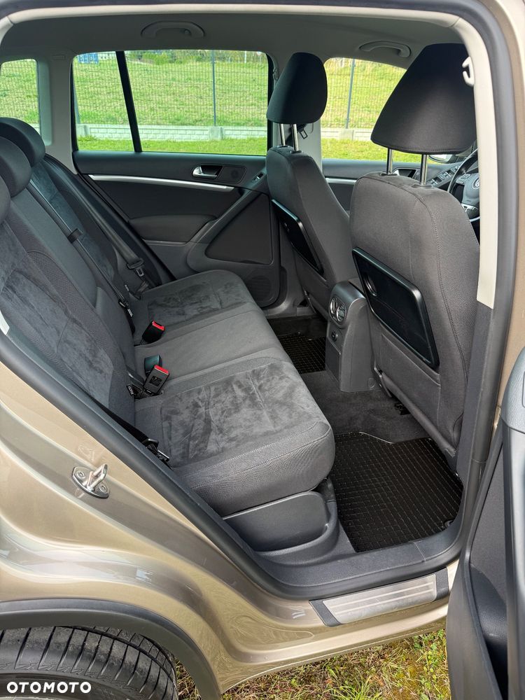Volkswagen Tiguan 2.0 TDI DPF 4Motion BlueMotion Technology DSG Cup Sport & Style - 31