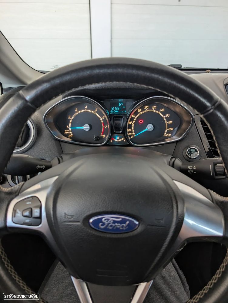 Ford Fiesta 1.0 EcoBoost Titanium - 9