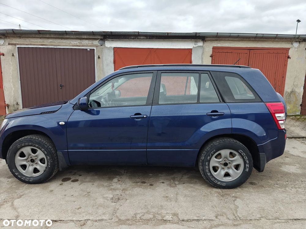 Suzuki Grand Vitara 2.0 - 8