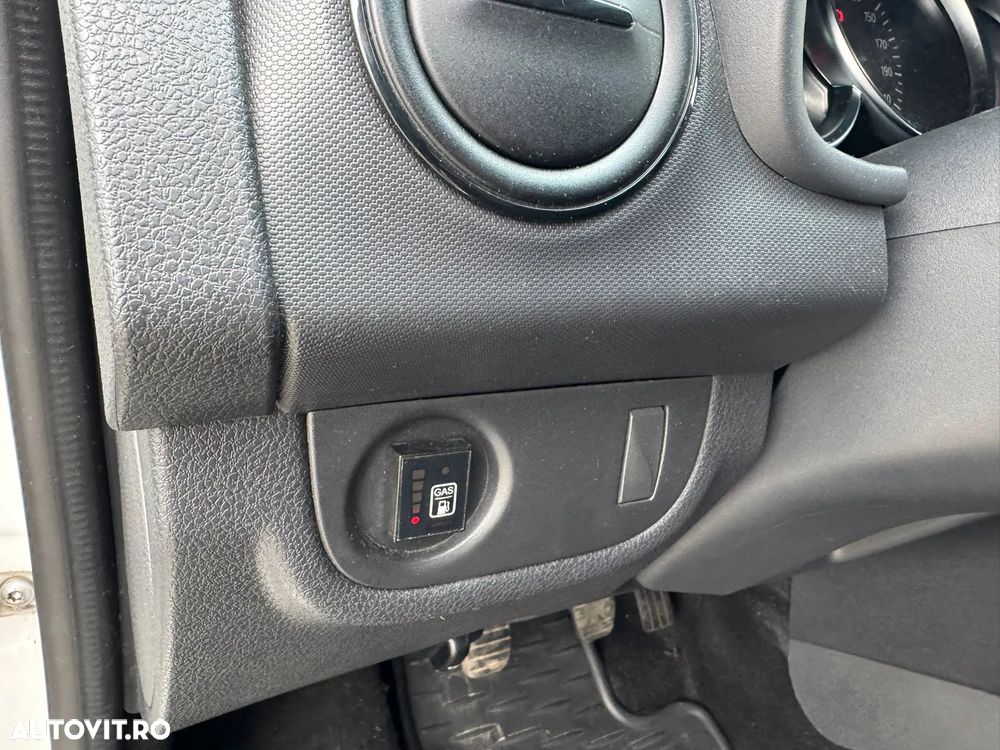 Dacia Logan 0.9 TCe GPL Laureate - 12