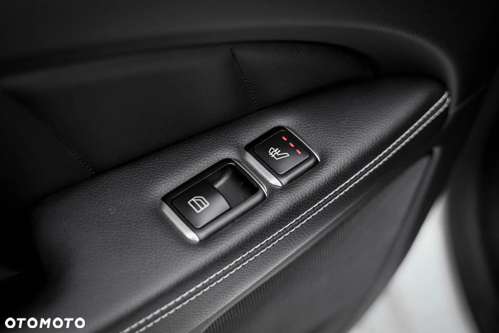 Mercedes-Benz CLS 350 BlueTEC 4-Matic - 12