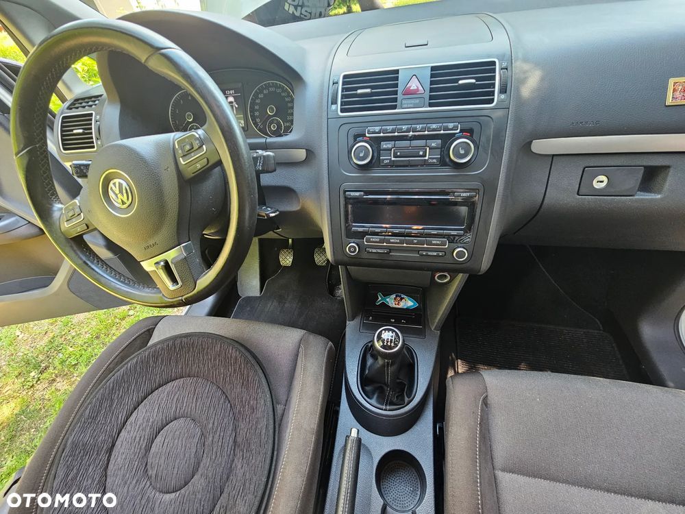 Volkswagen Touran 1.4 TSI STYLE - 10