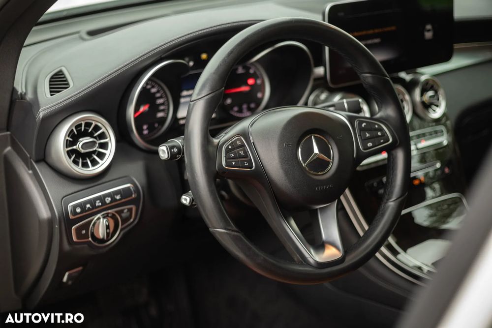 Mercedes-Benz GLC - 17