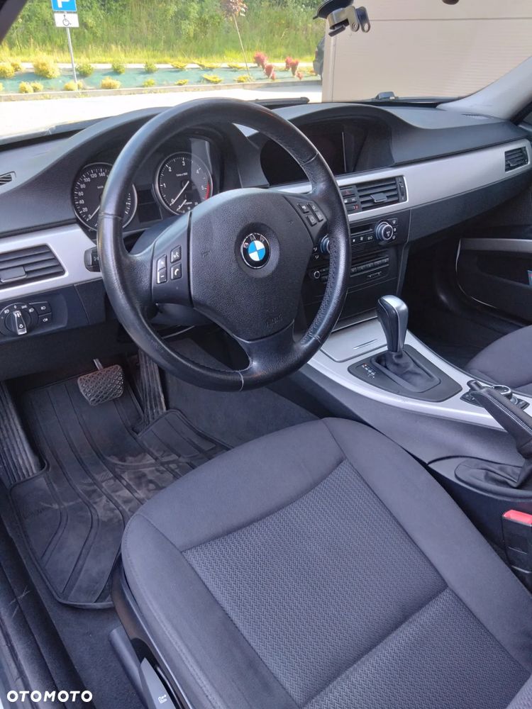 BMW Seria 3 - 16