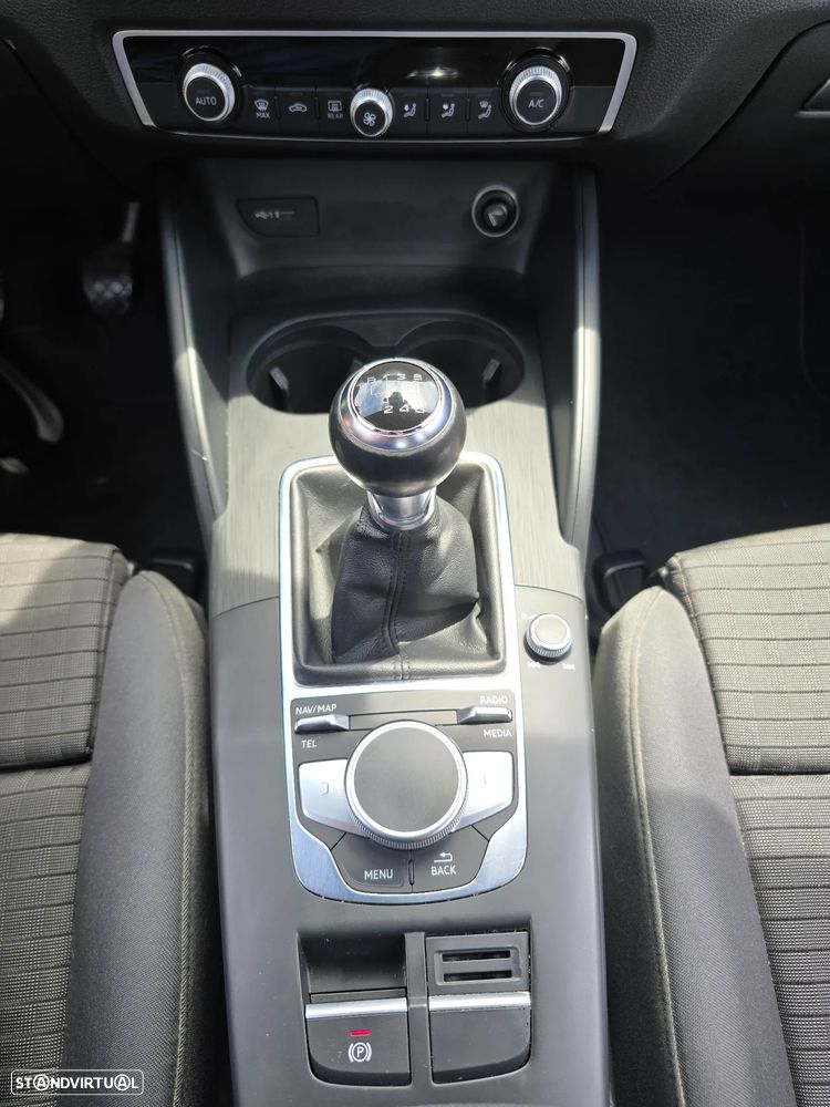 Audi A3 Limousine 35 TFSI cylinder on demand - 21