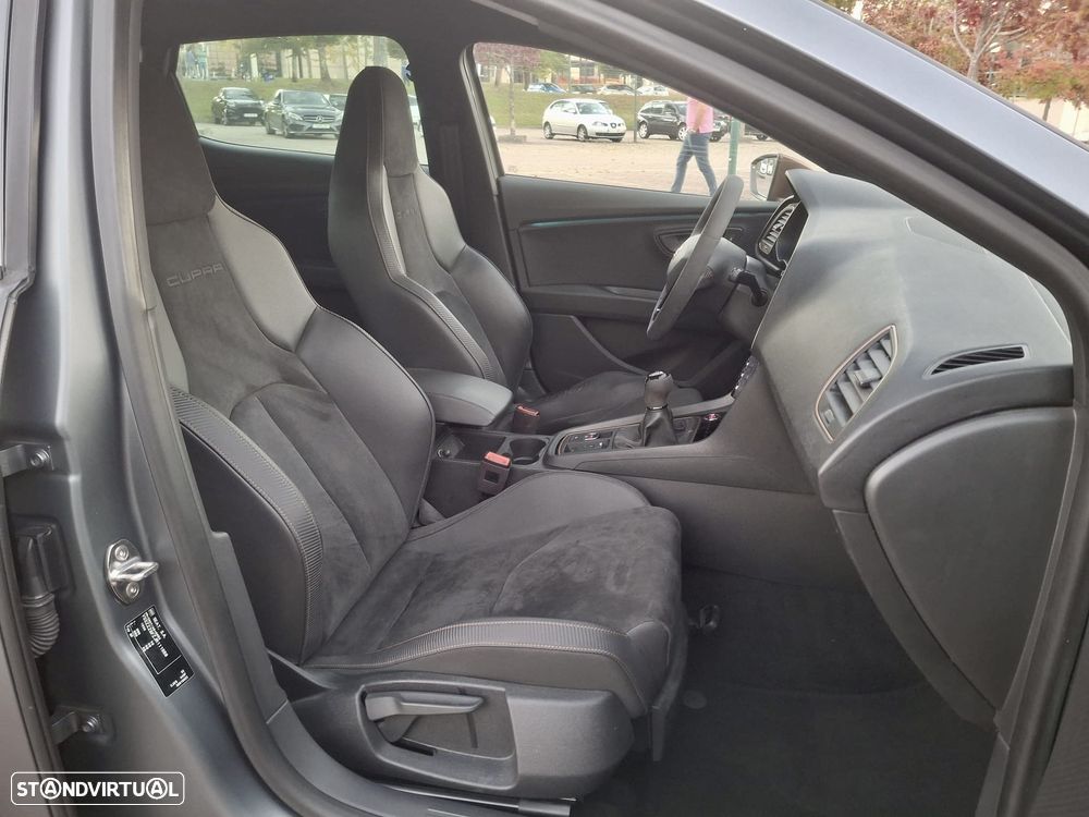 SEAT Leon 2.0 TSI S&S Cupra R - 31