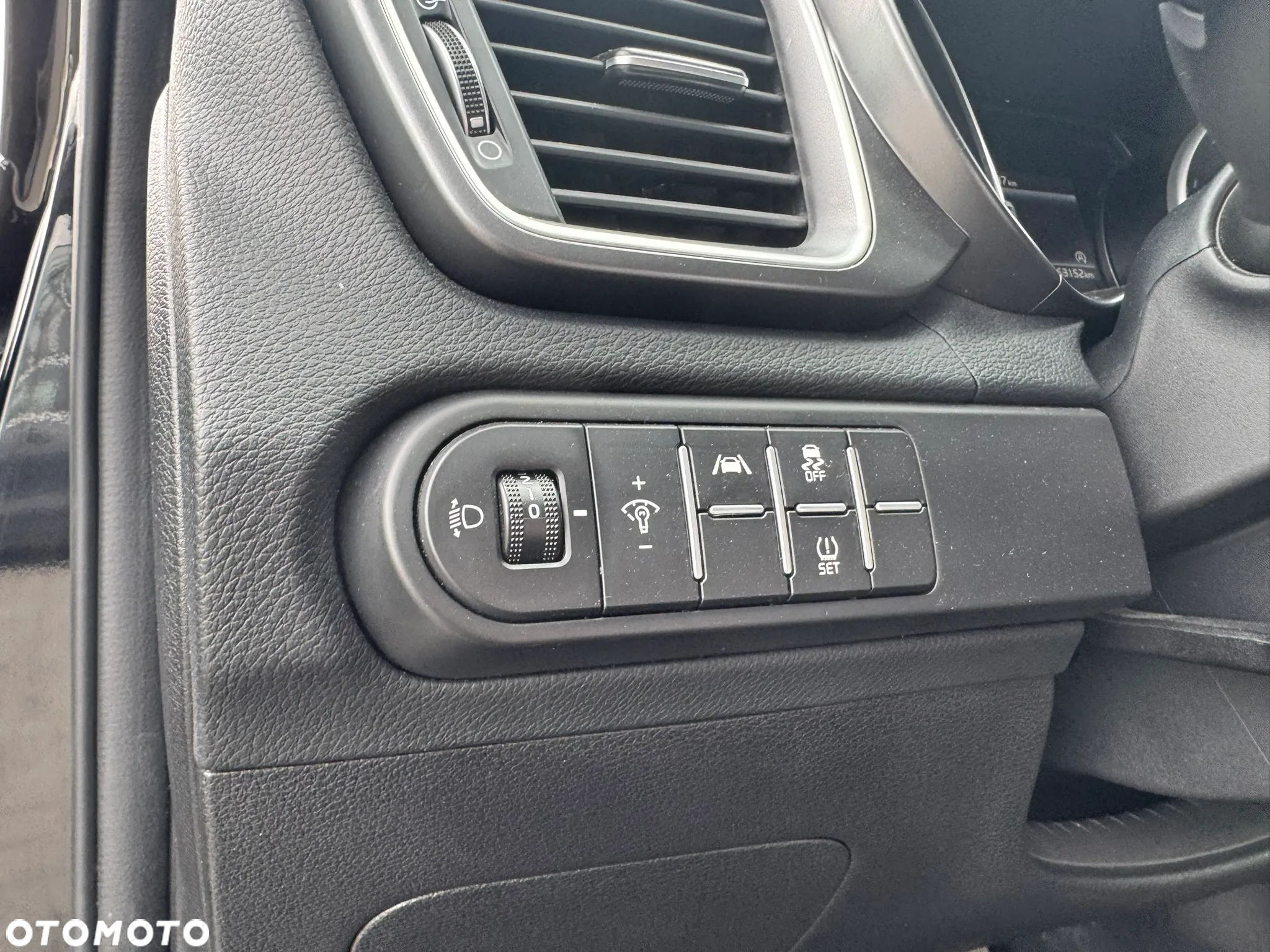 Kia XCeed 1.5 T-GDI M - 20