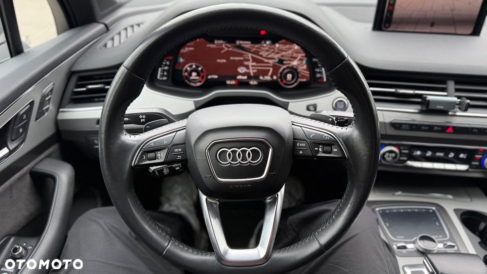 Audi Q7 - 32