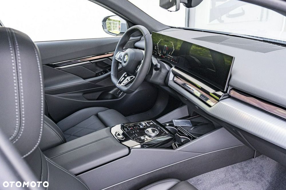 BMW Seria 5 - 27