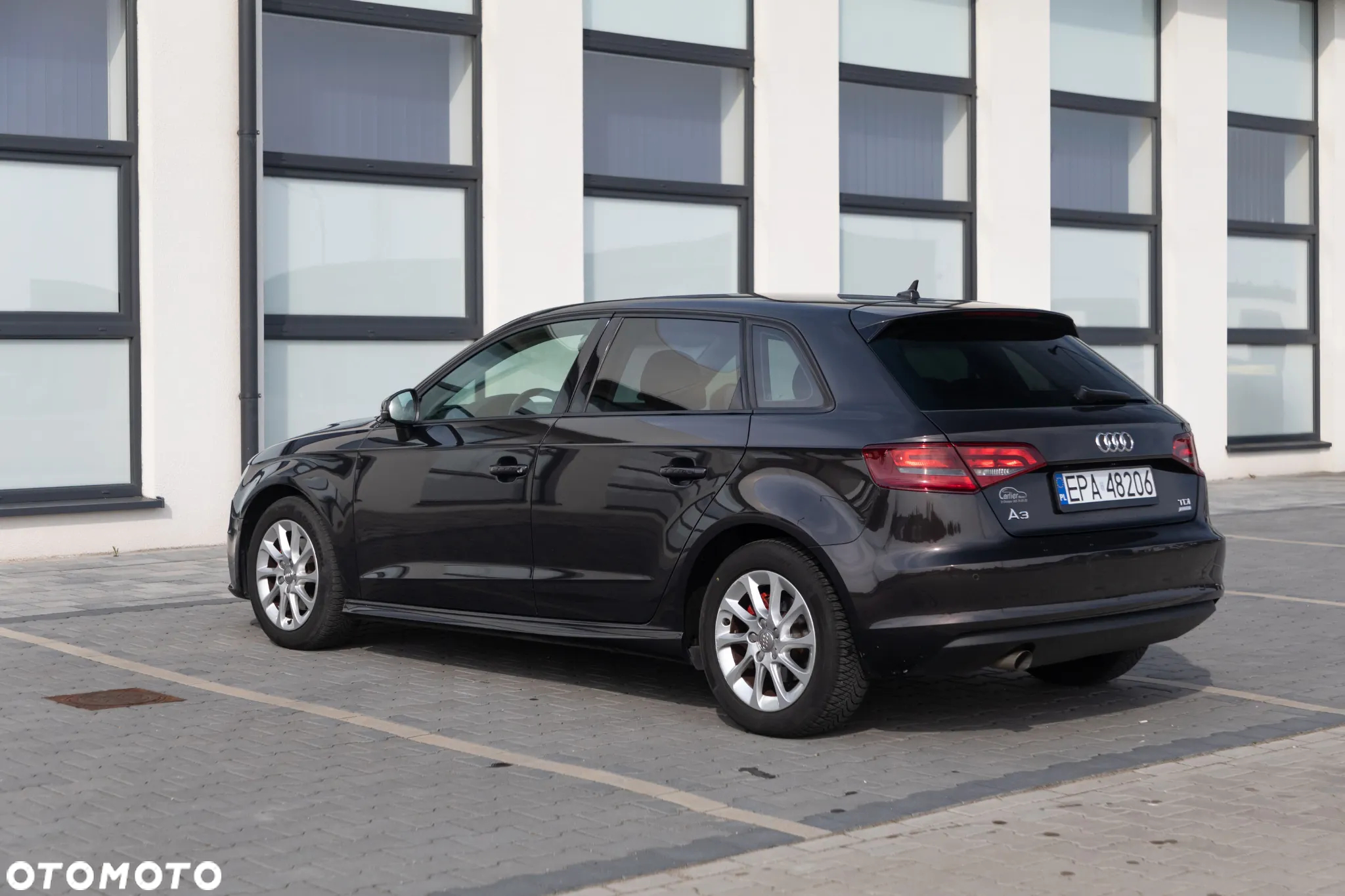 Audi A3 1.6 TDI ultra Attraction - 9