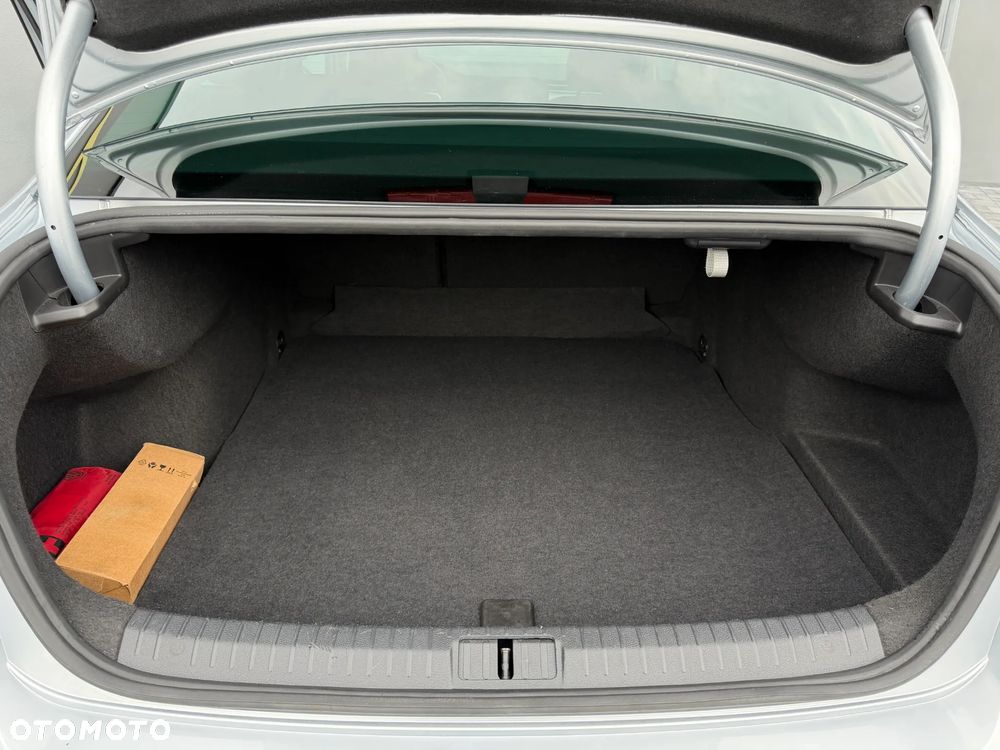 Volkswagen Passat 2.0 TDI EVO Elegance - 27