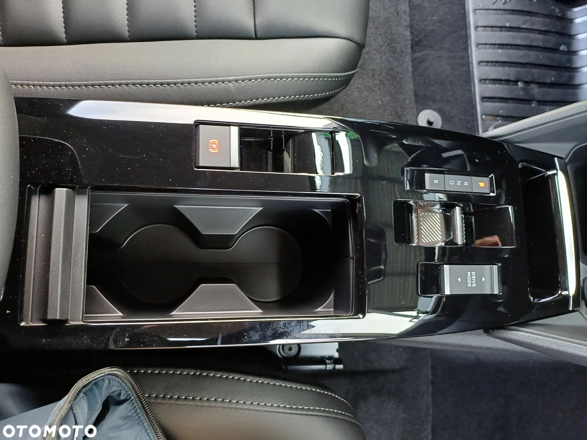 Citroën C4 e-C4 EV156 54kWh Max - 17