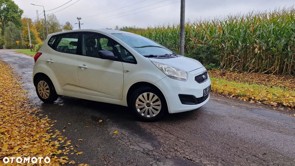 Kia Venga 2012 photo 3