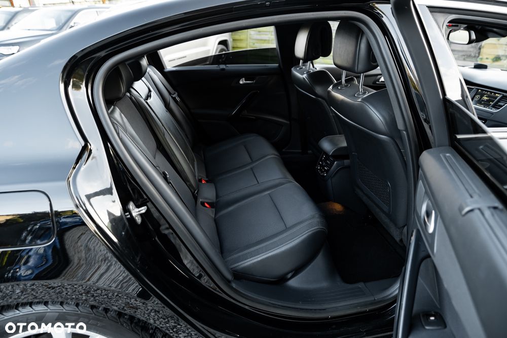 Peugeot 508 Hybrid4 - 23