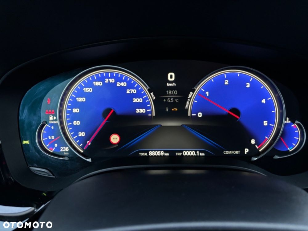 BMW Seria 5 520d xDrive Luxury Line sport - 34