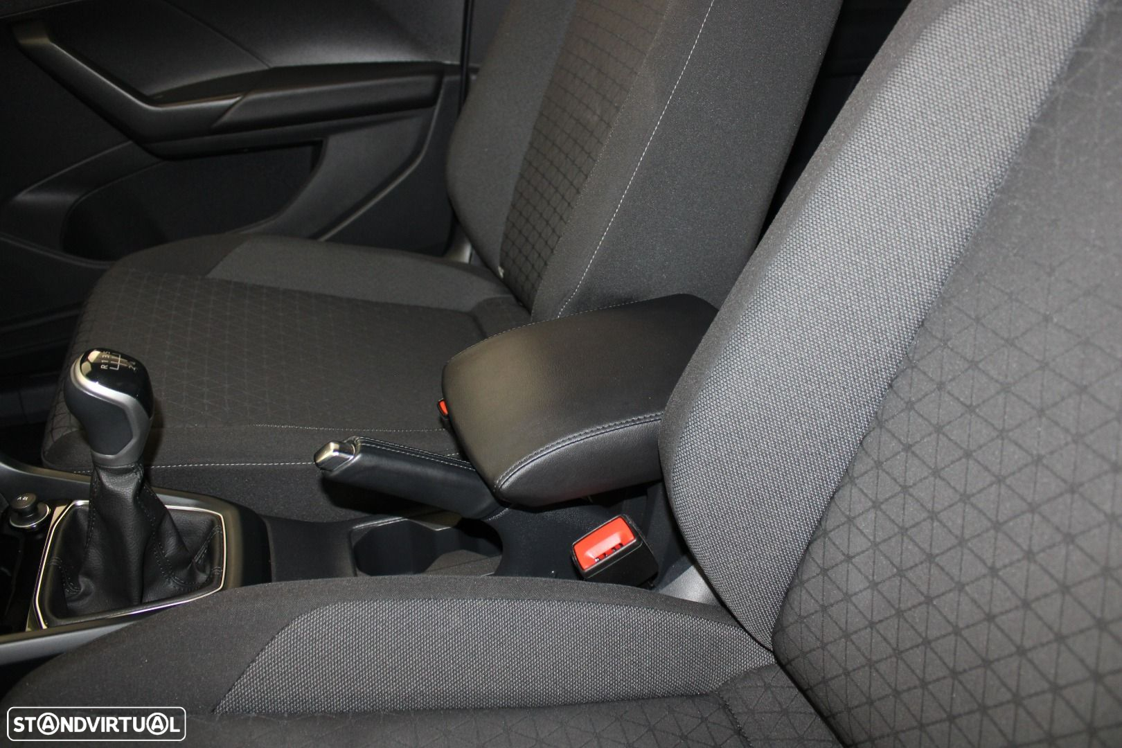 VW T-Cross 1.0 TSI - 26