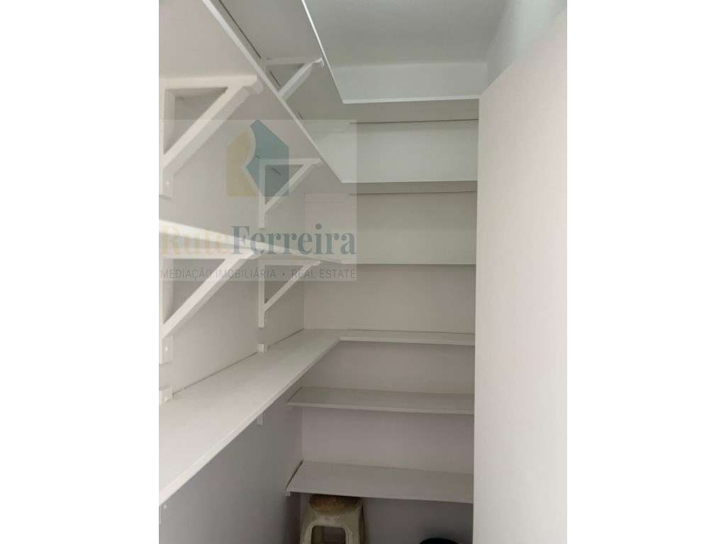 Apartamento T3 remodelado no Centro da Cidade de Torres Vedras !! - Grande imagem: 4/24