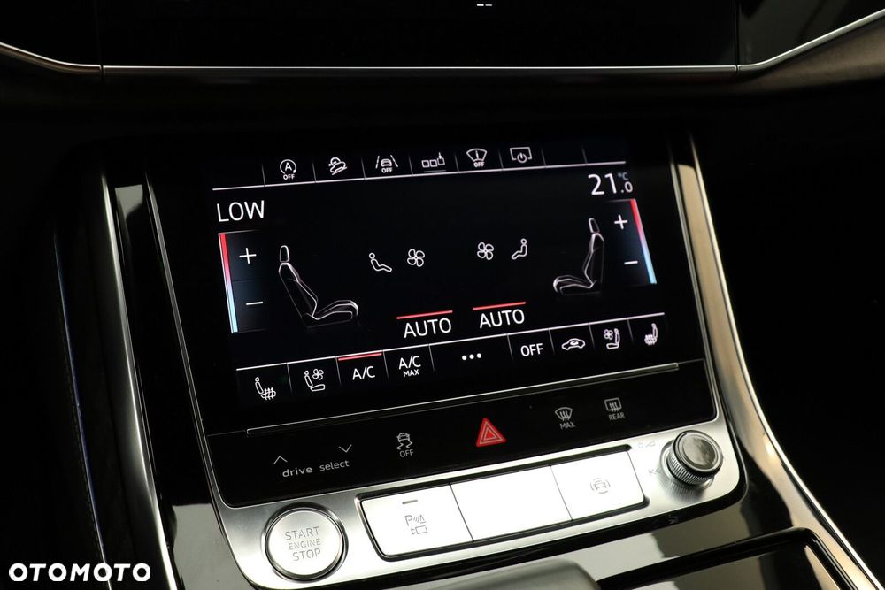 Audi Q8 - 32