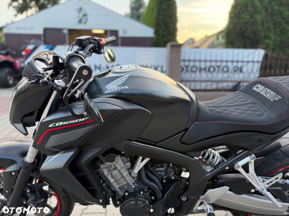 Honda CB - 17