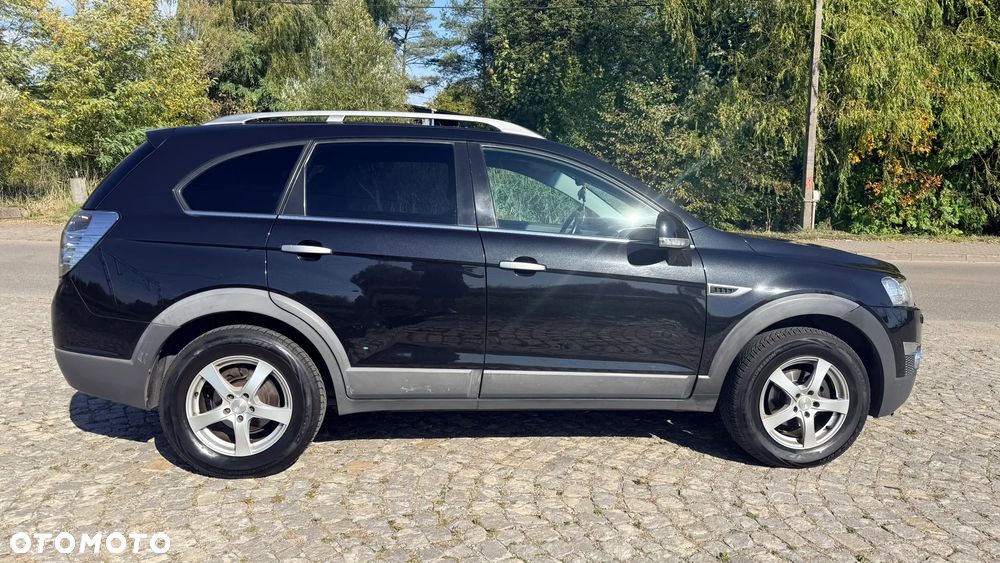 Chevrolet Captiva 2.2 d LTZ - 15