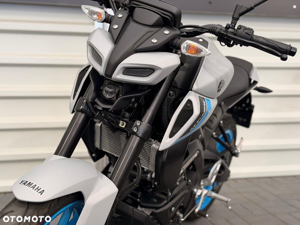 Yamaha MT - 8