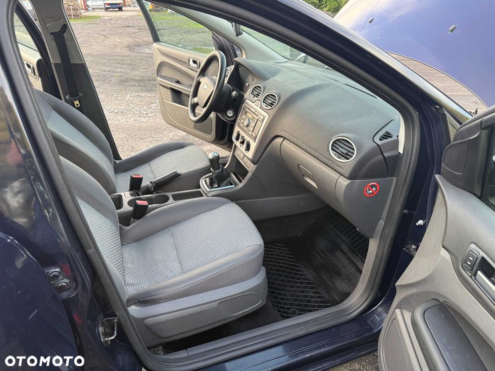 Ford Focus - 8