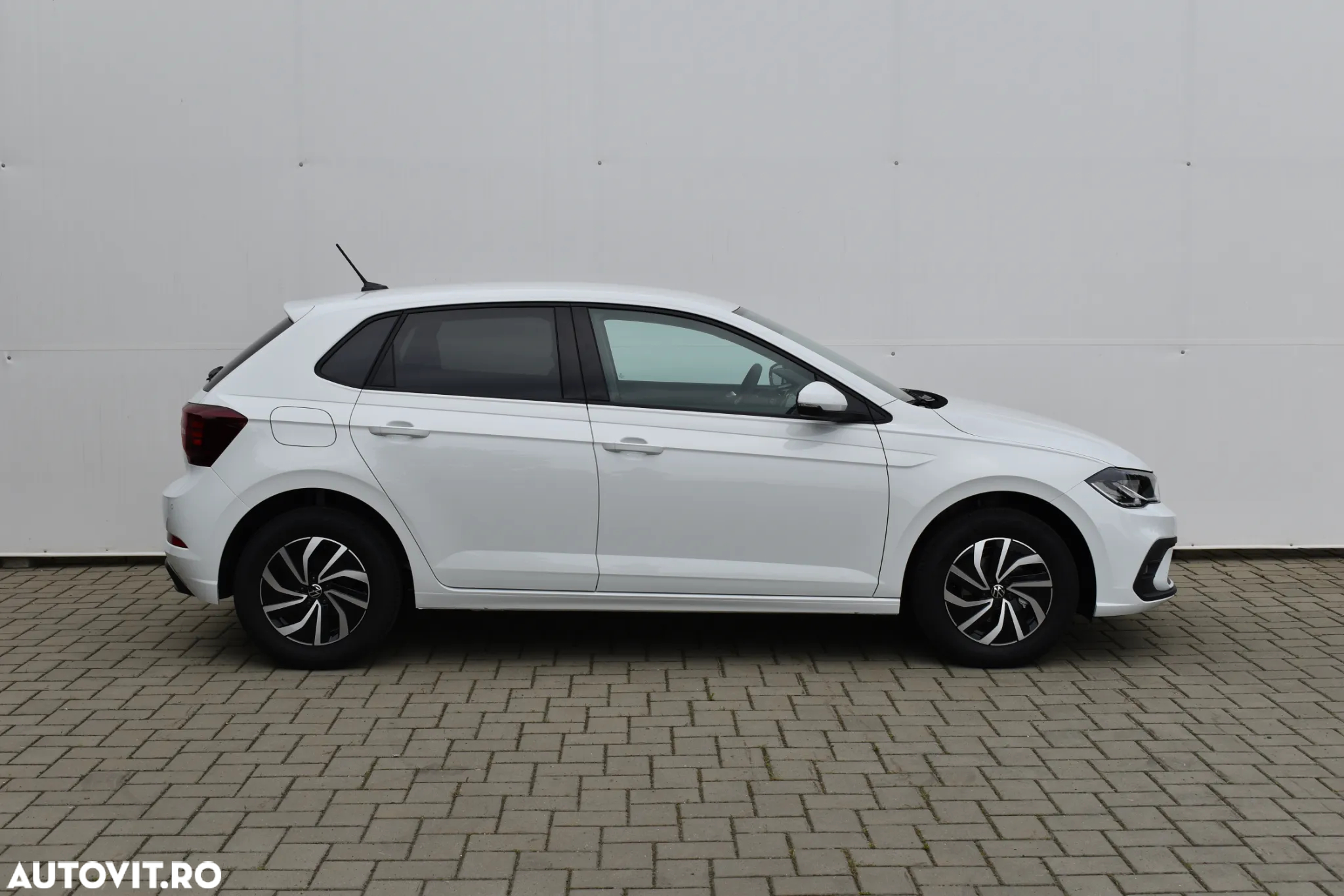 Volkswagen Polo 1.0 TSI DSG Life - 7