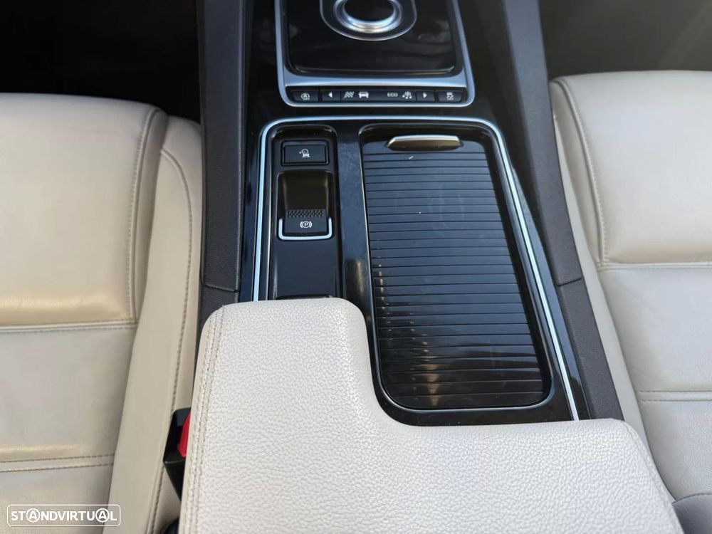 Jaguar F-Pace 2.0 i4D Prestige Aut. - 16
