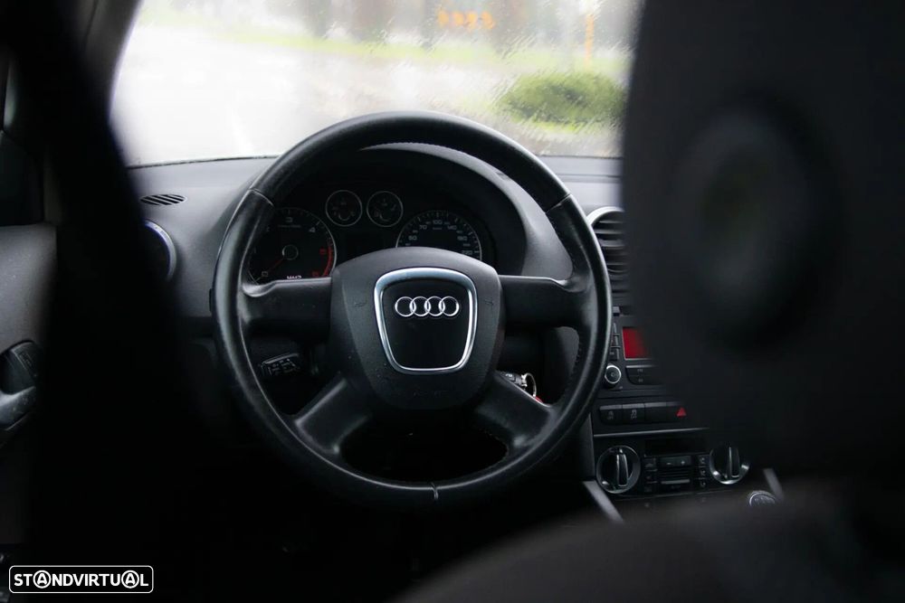 Audi A3 Sportback 1.6 TDI Attraction - 3