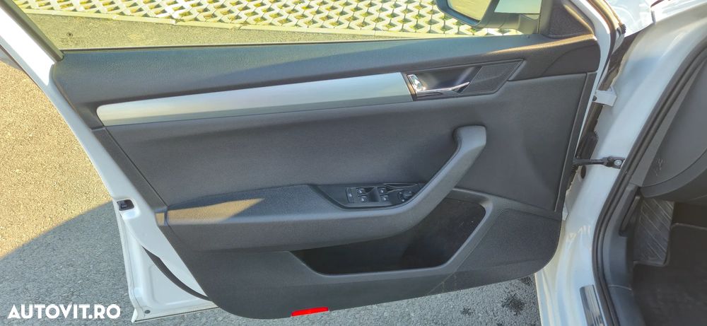 Skoda Superb 2.0 TDI DSG 4X4 Style - 5