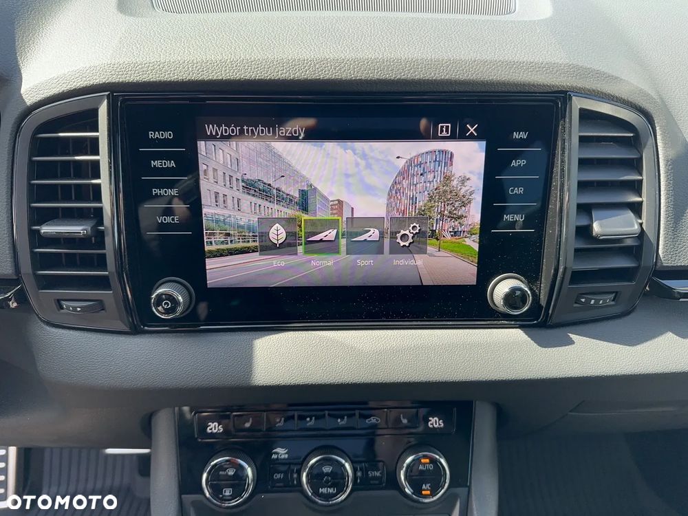 Skoda Karoq 1.5 TSI ACT Sportline DSG - 24