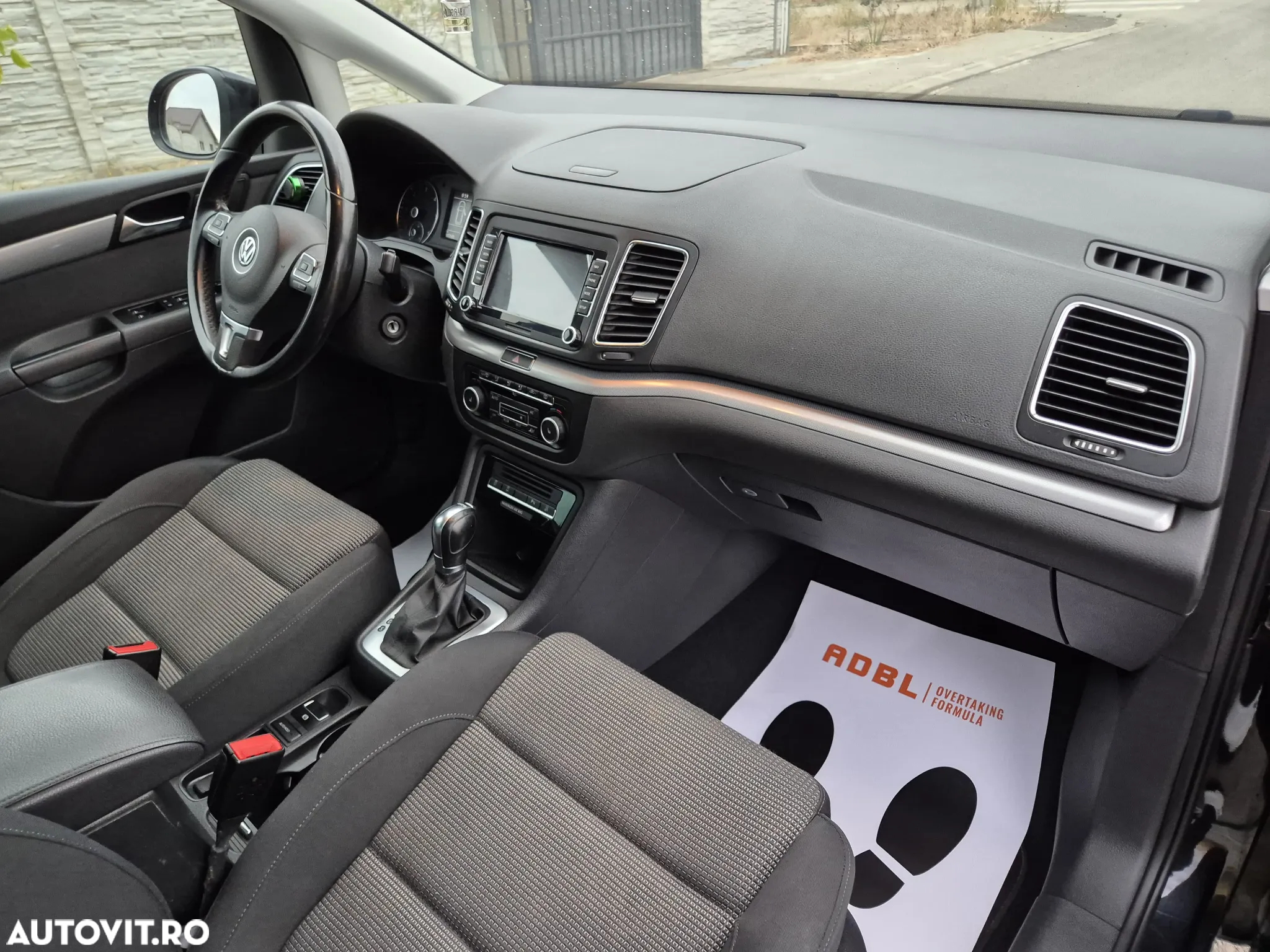 Volkswagen Sharan 2.0 TDI DSG BlueMotion Technology Highline - 10