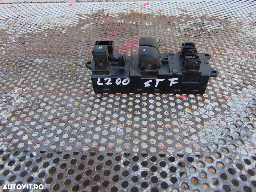 Butoane geamuri Mitsubishi l200 Fiat fullback cod 8608a312 model dupa 2015 - 4