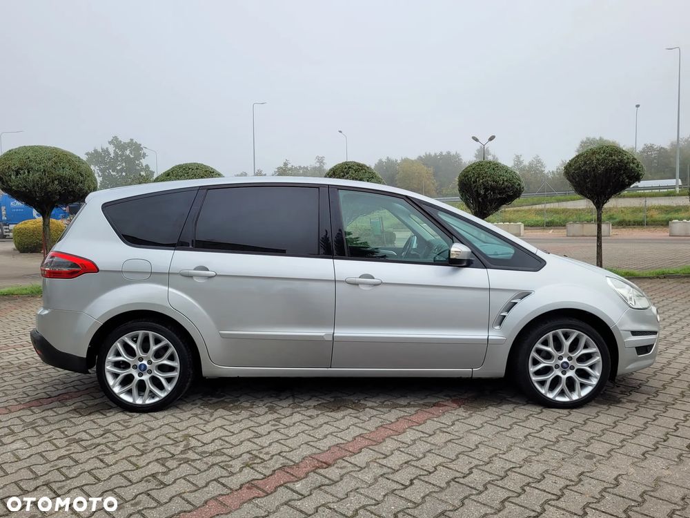 Ford S-Max - 19