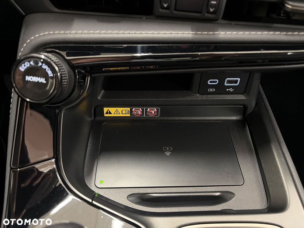 Lexus NX 350h Prestige 2WD - 18
