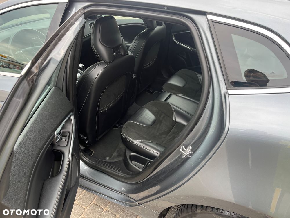 Volvo V40 D4 RDesign - 8