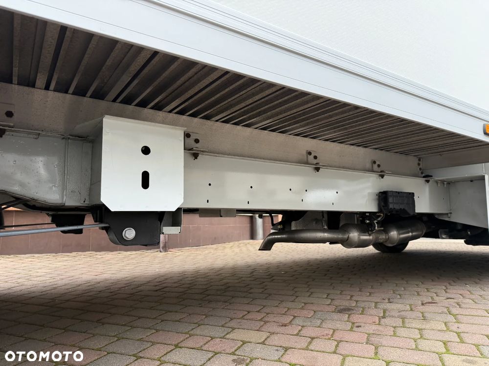 Renault Master Izoterma Winda - 15