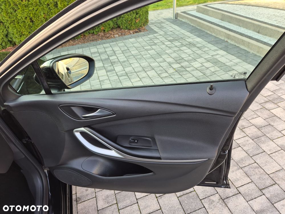 Opel Astra - 16