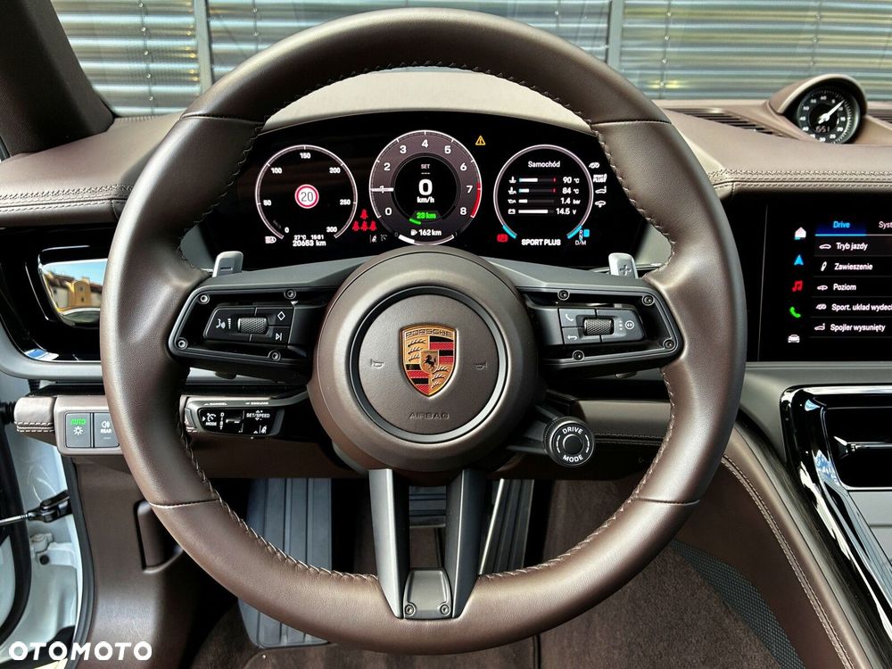 Porsche Panamera - 27